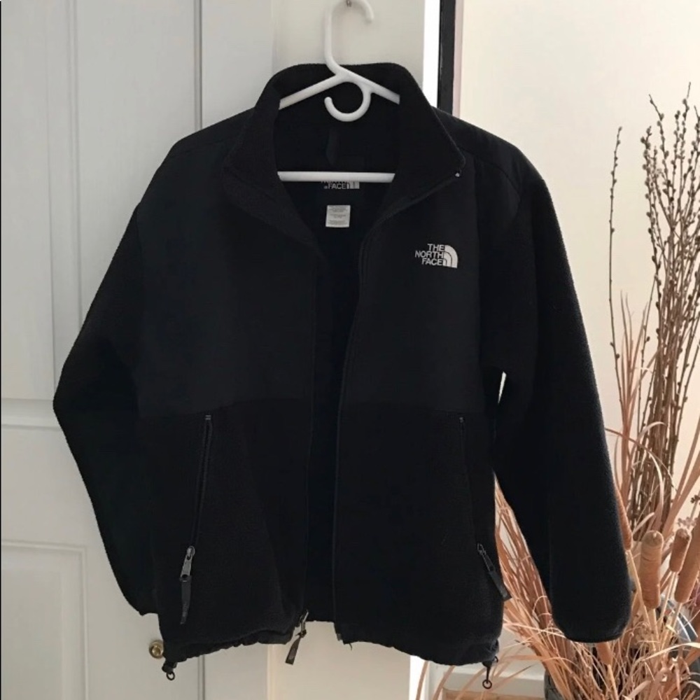 Black North Face fleece